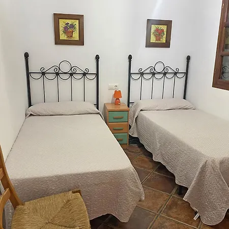 Сasa de vacaciones Quinta Mangueta Es Casa Con Piscina En Zahora Cerca De La Playa